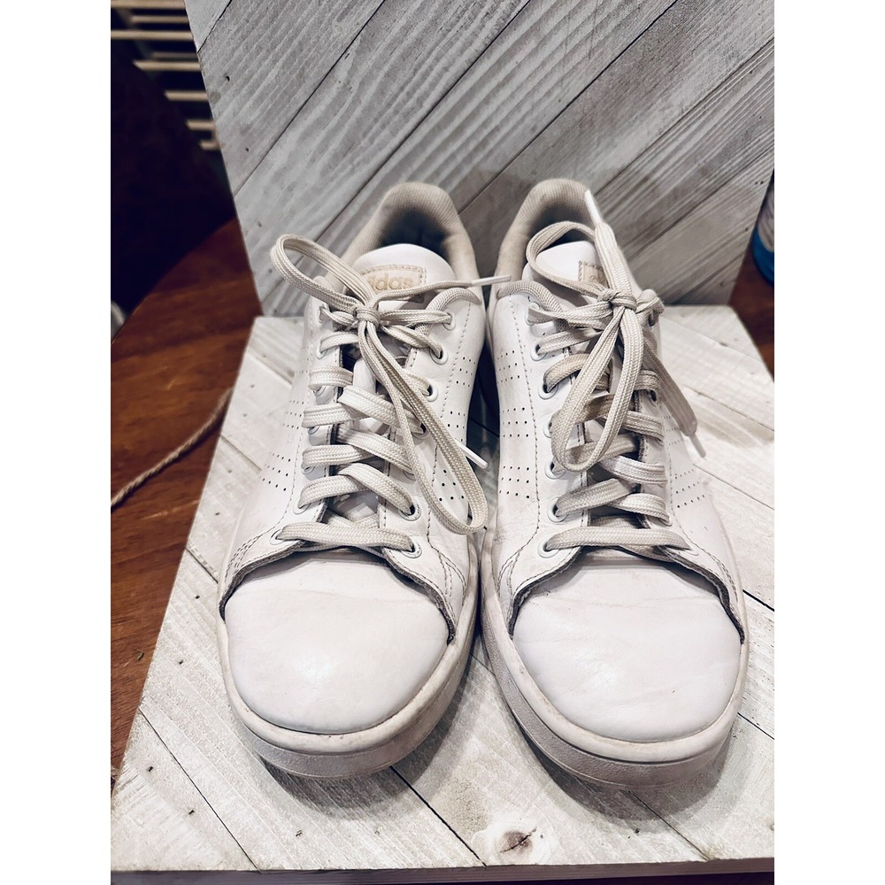 Adidas Advantage White & Gold Accent Sneakers Casual Tennis Shoes size 8 - Picture 2 of 6